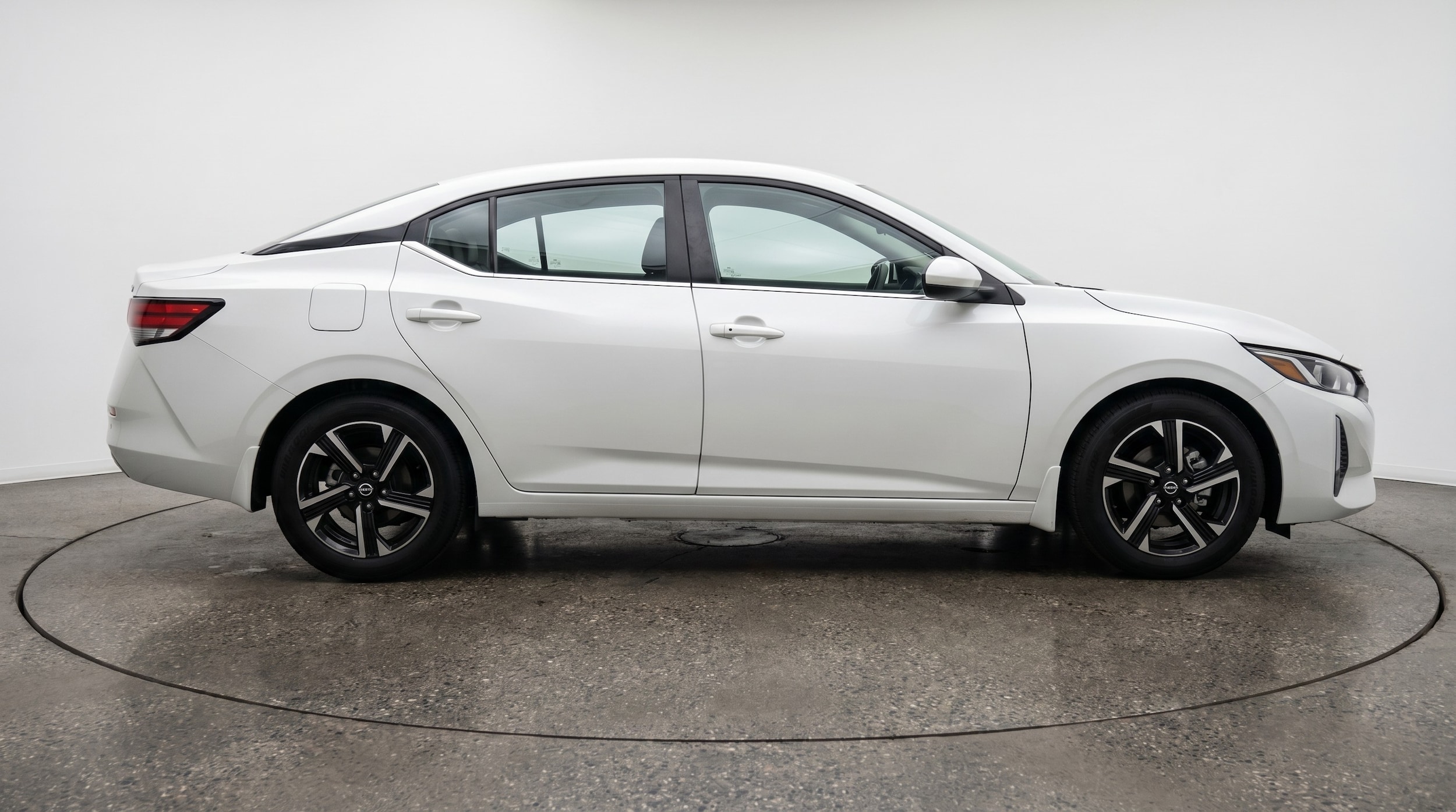 Thumbnail: 2025 Nissan Sentra - 8