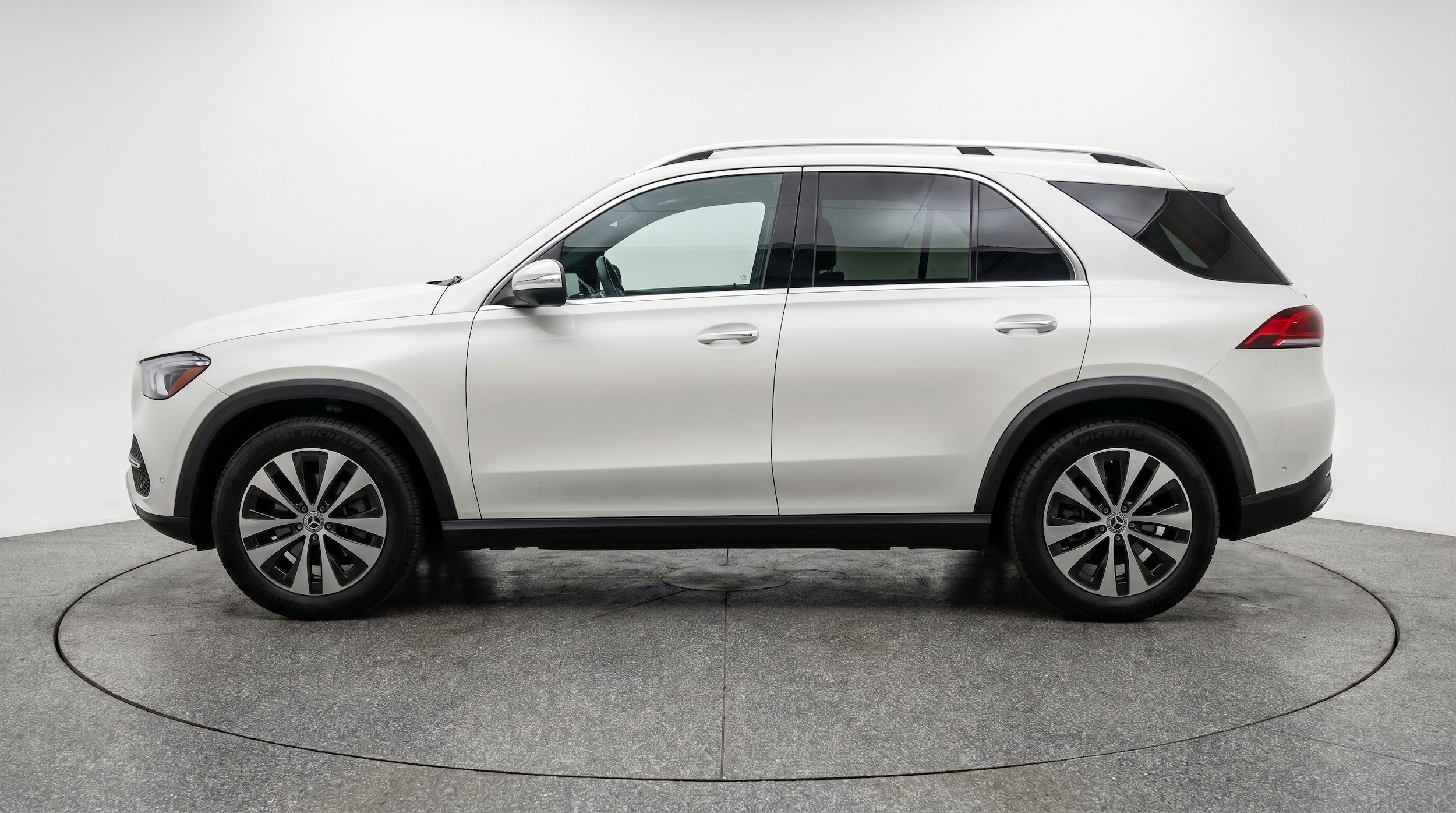 Thumbnail: 2026 Mercedes-Benz GLE - 5