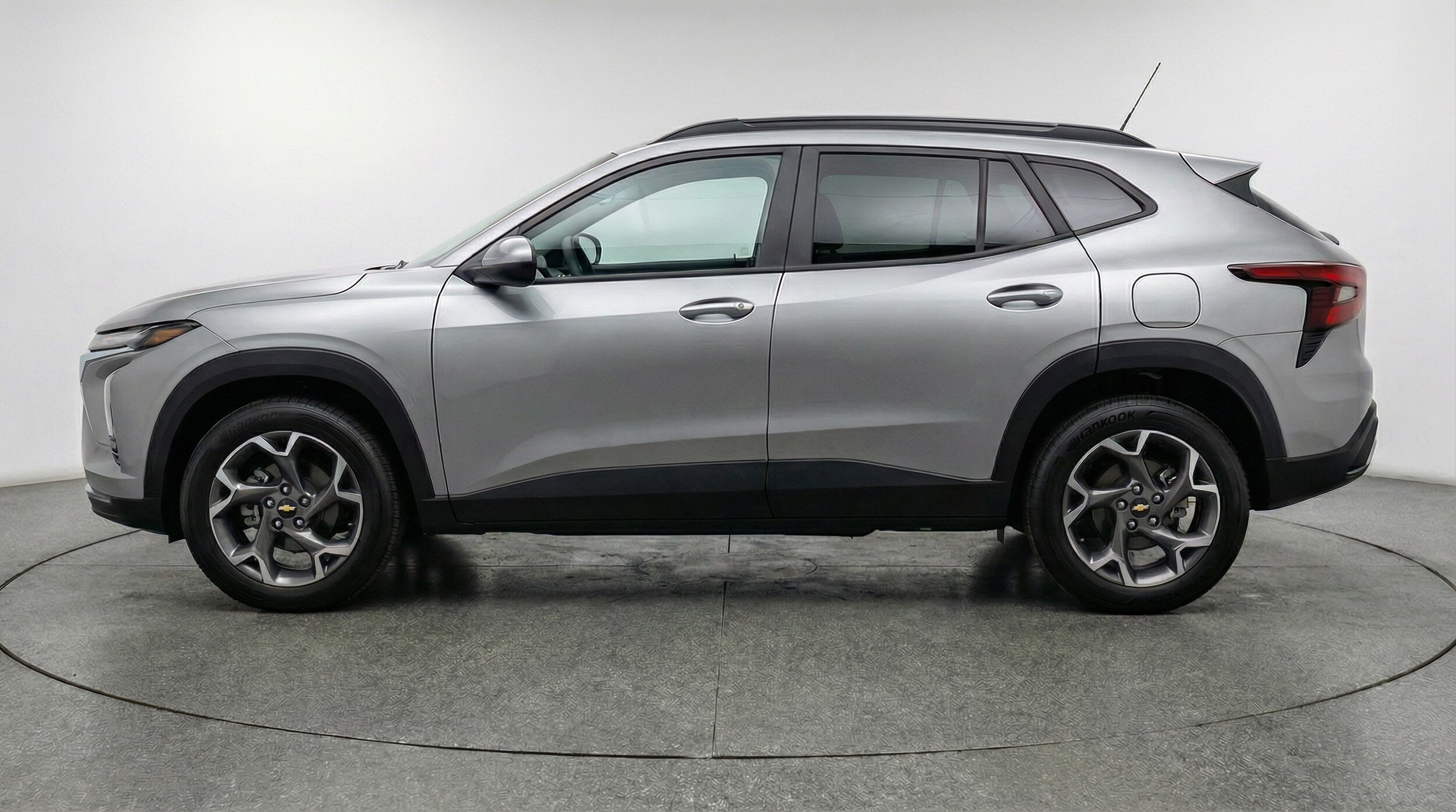 Thumbnail: 2025 Chevrolet Trax - 4