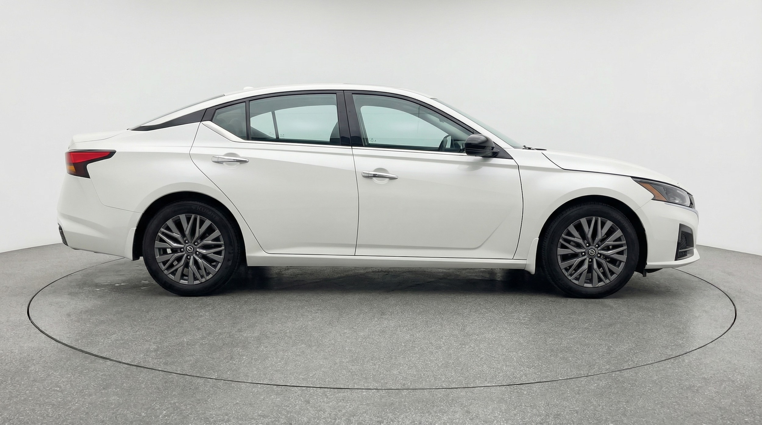 Thumbnail: 2025 Nissan Altima - 8