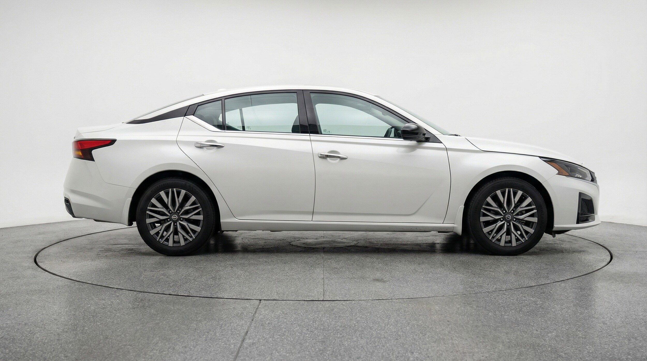 Thumbnail: 2025 Nissan Altima - 11