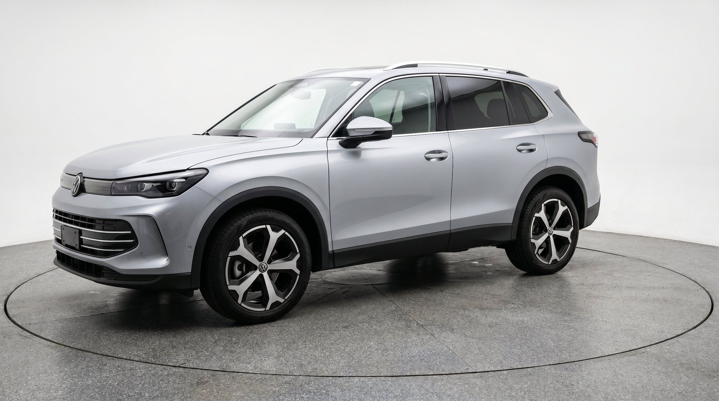 Thumbnail: 2026 Volkswagen Tiguan - 3