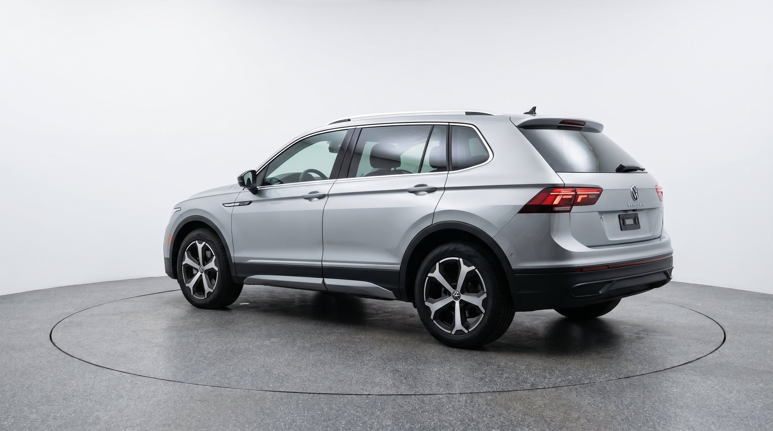 Thumbnail: 2026 Volkswagen Tiguan - 6