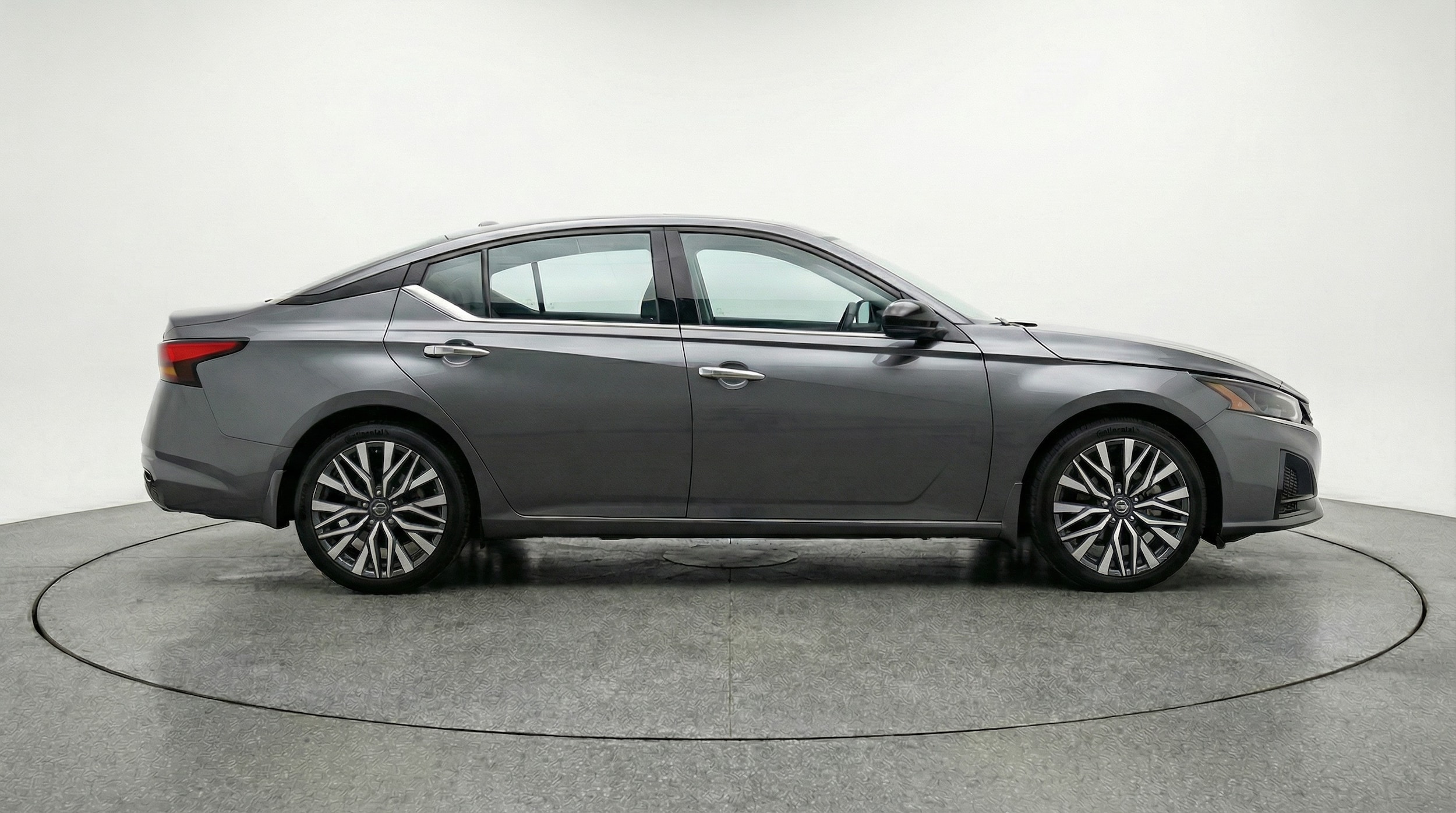 Thumbnail: 2025 Nissan Altima - 8