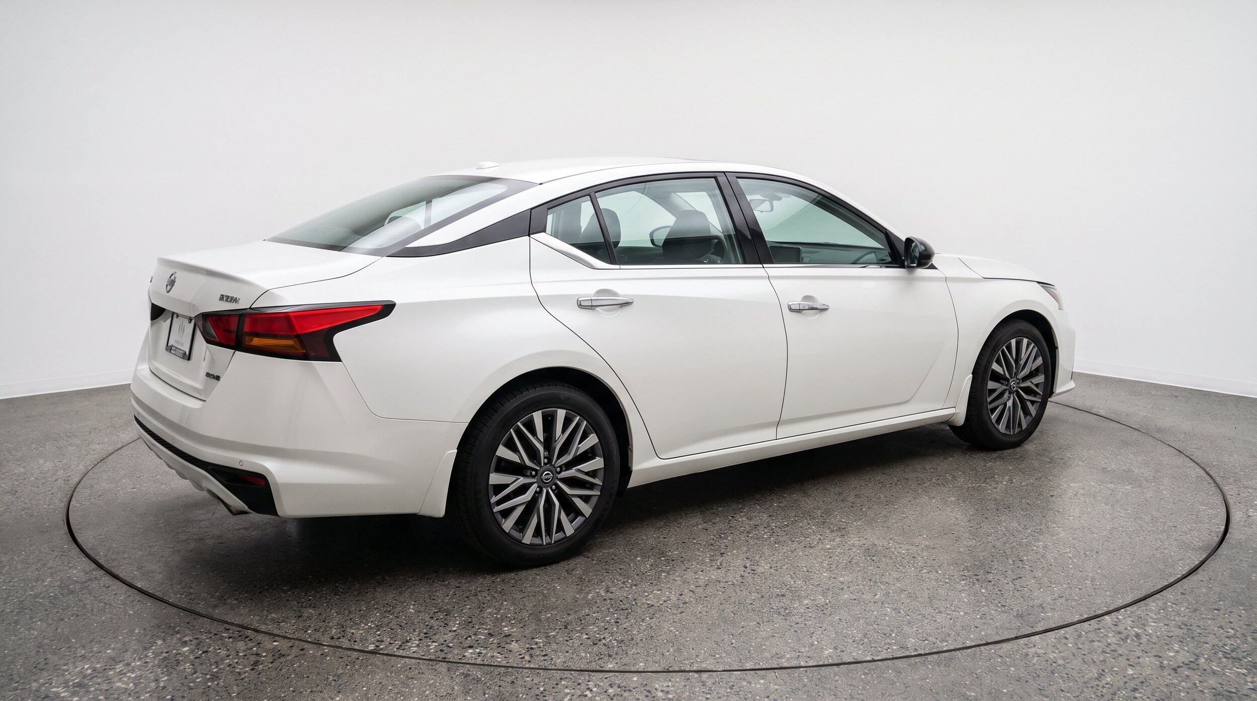 Thumbnail: 2025 Nissan Altima - 9