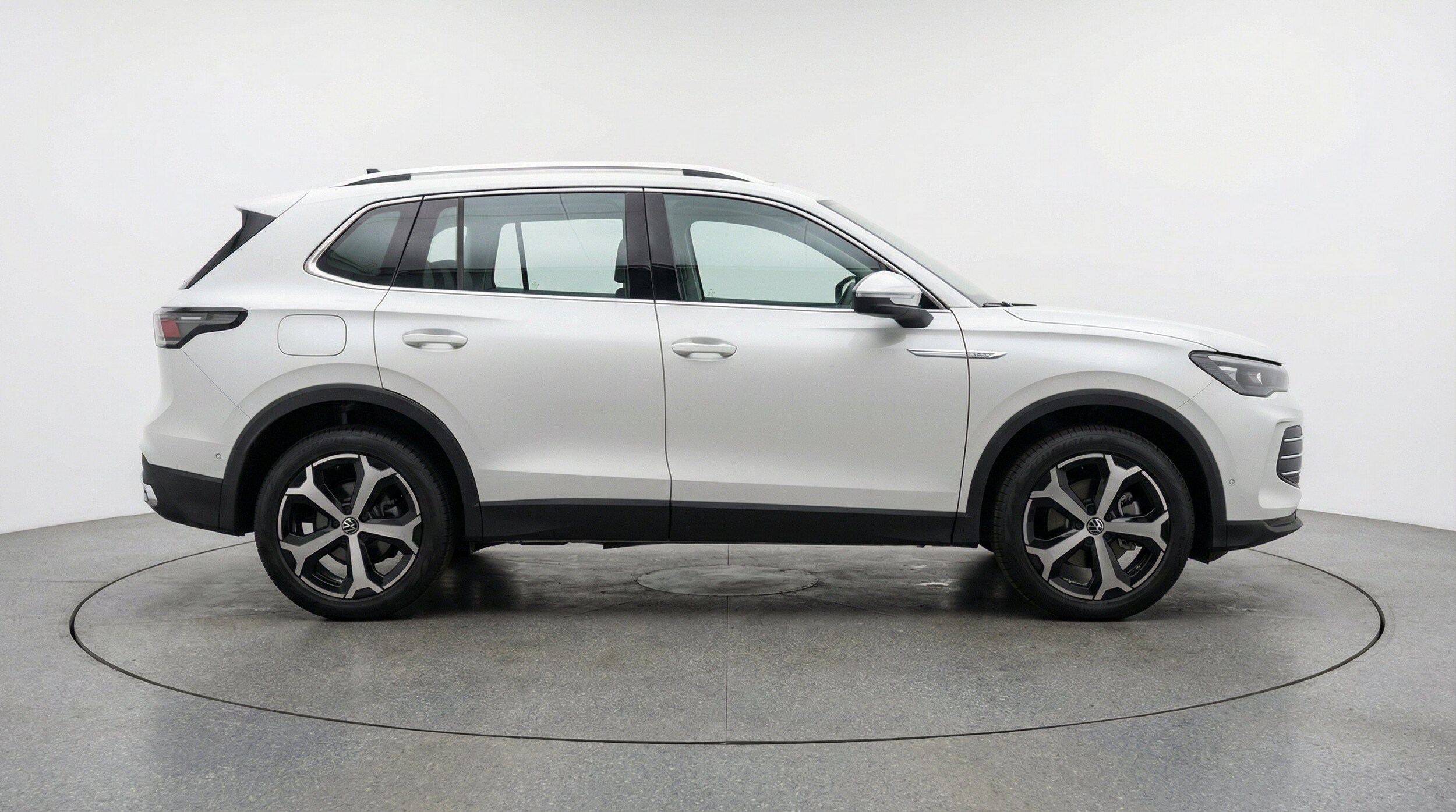 Thumbnail: 2026 Volkswagen Tiguan - 11