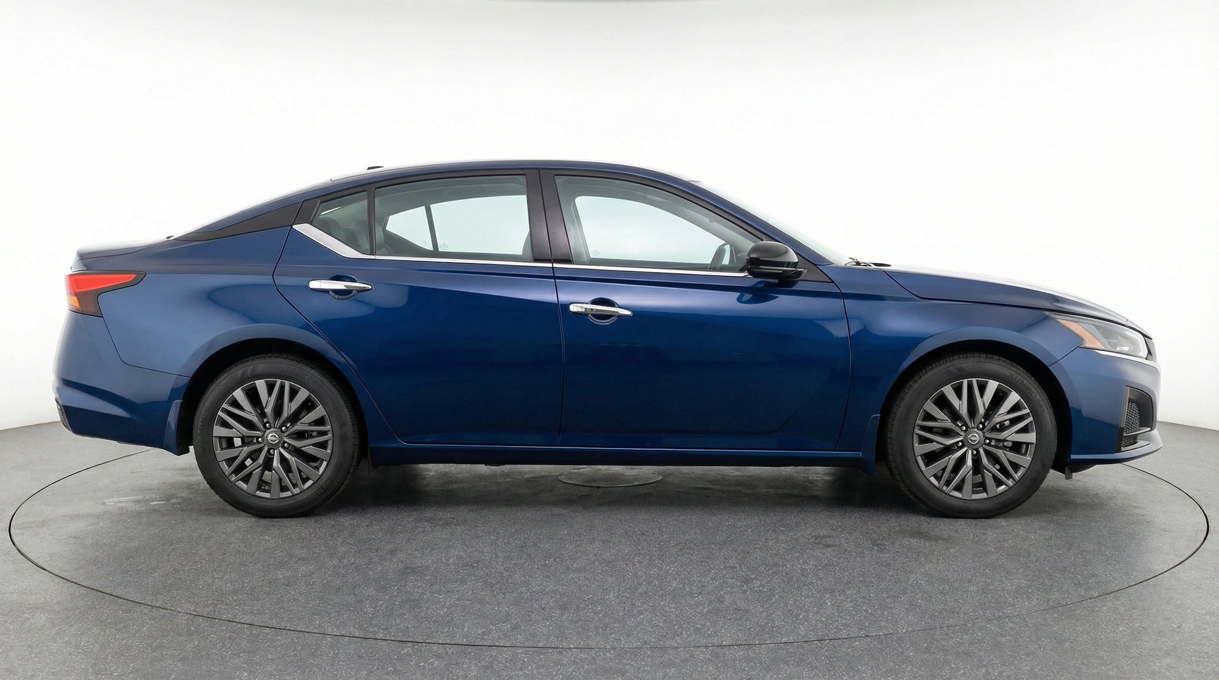 Thumbnail: 2025 Nissan Altima - 11
