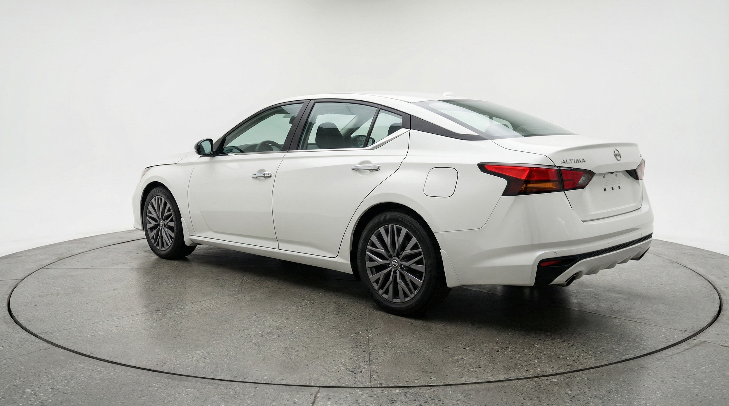 Thumbnail: 2025 Nissan Altima - 5