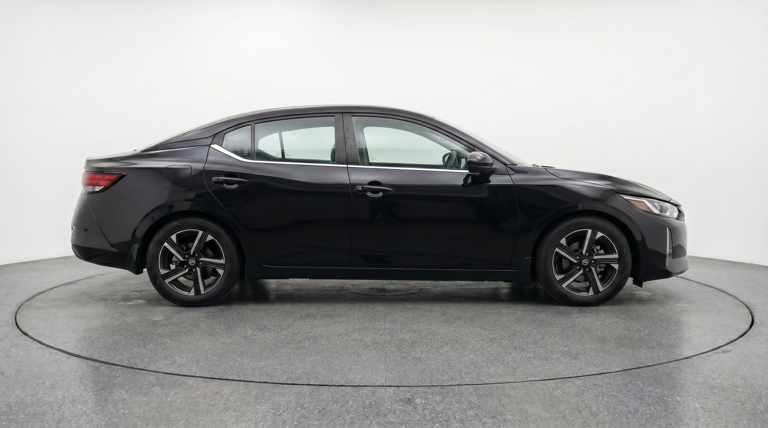 Thumbnail: 2025 Nissan Sentra - 11