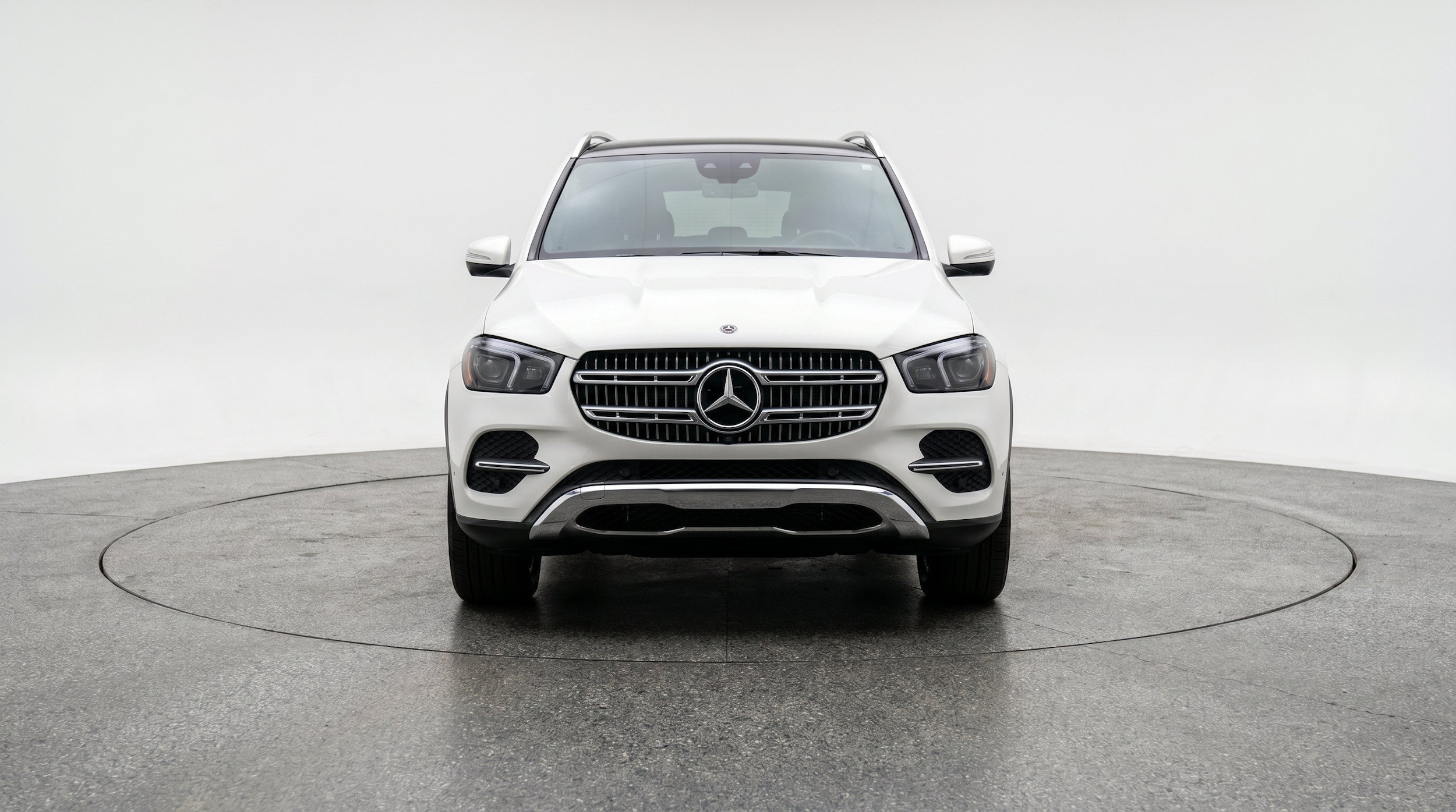 Thumbnail: 2026 Mercedes-Benz GLE - 2