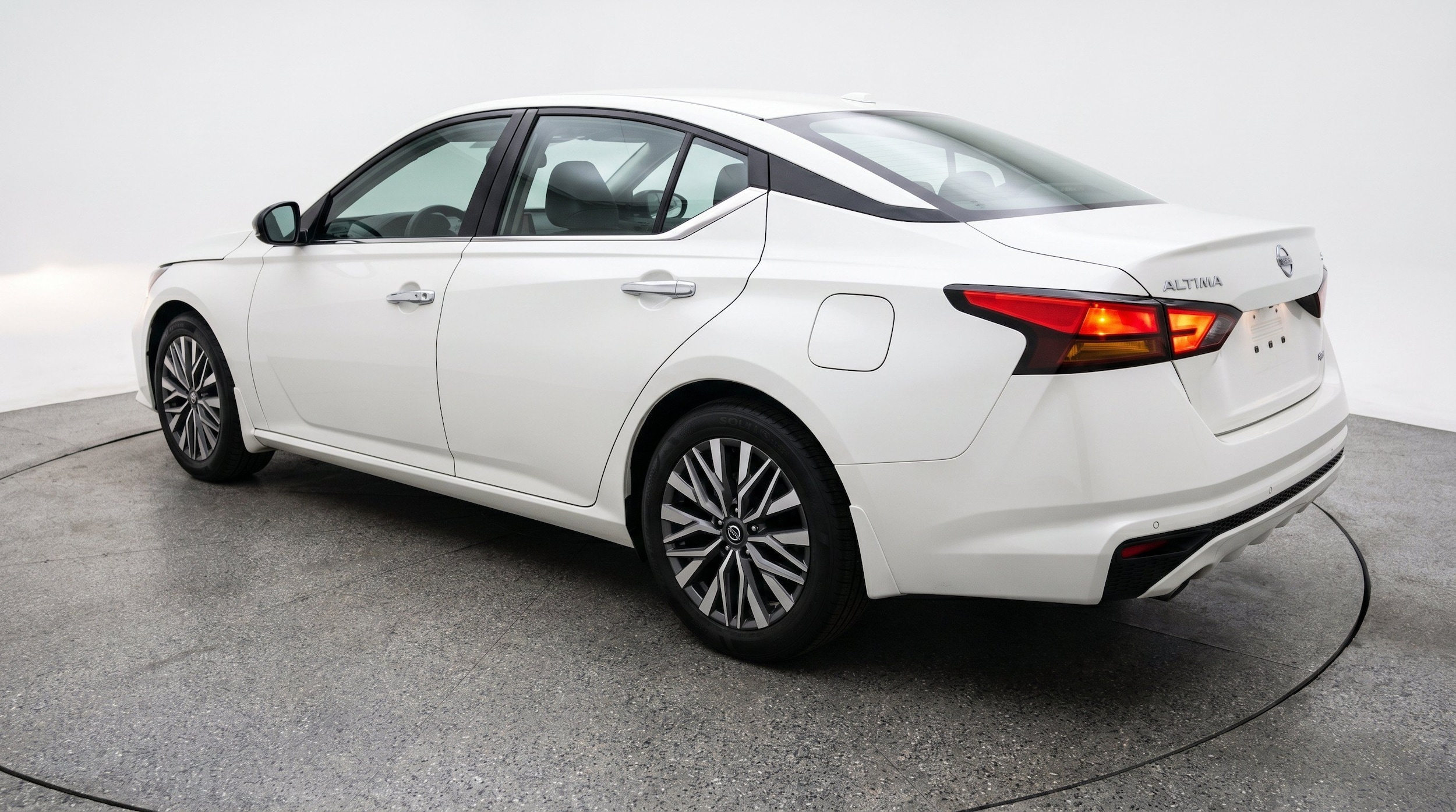 Thumbnail: 2025 Nissan Altima - 6