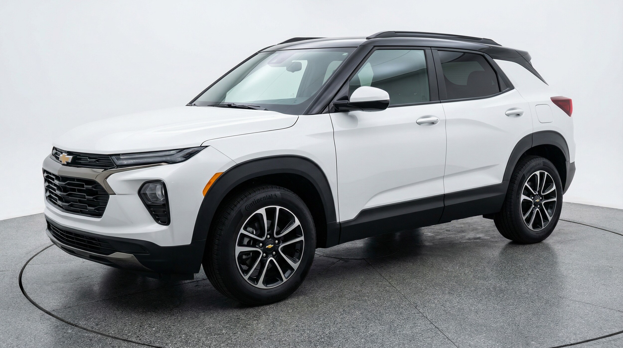 Thumbnail: 2025 Chevrolet TrailBlazer - 3