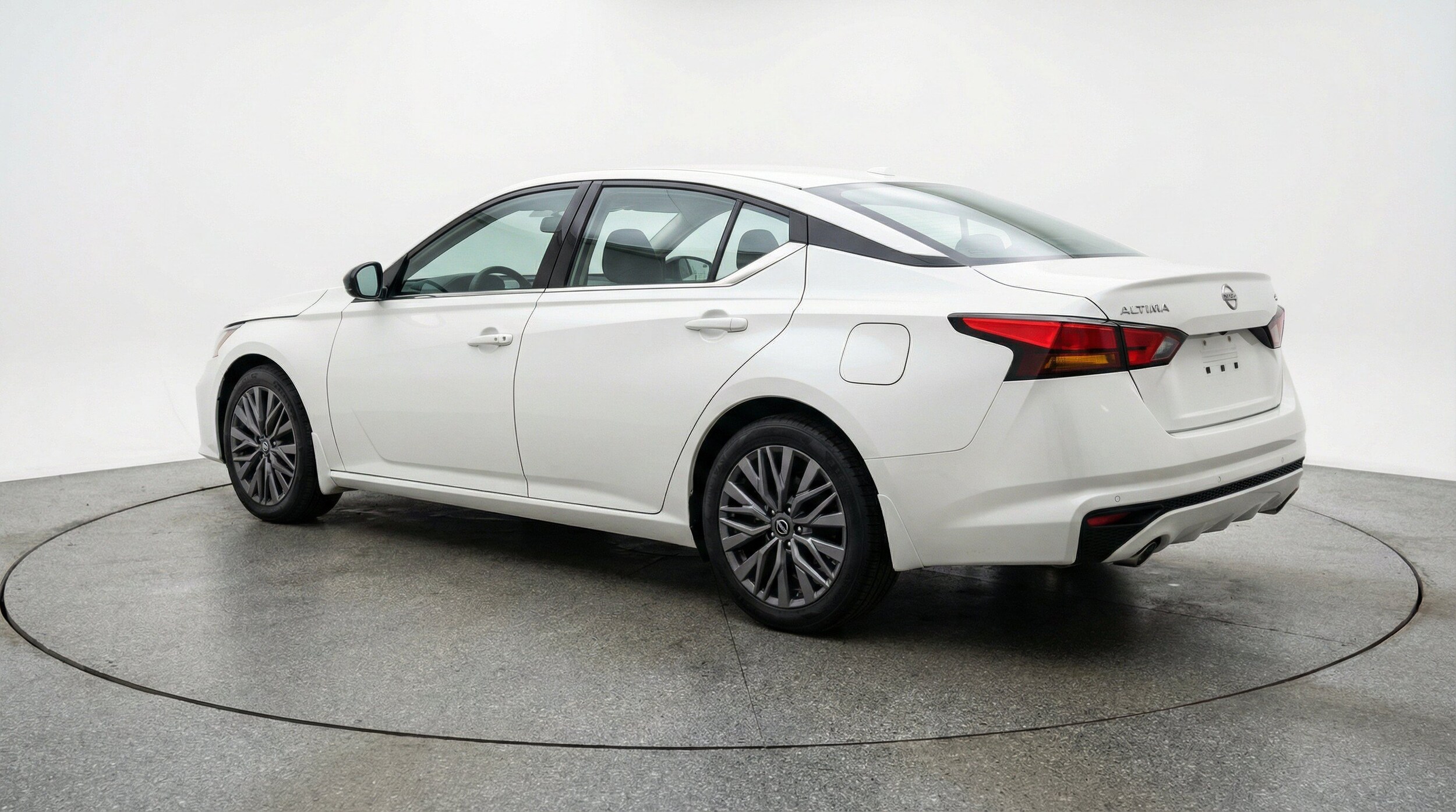 Thumbnail: 2025 Nissan Altima - 6