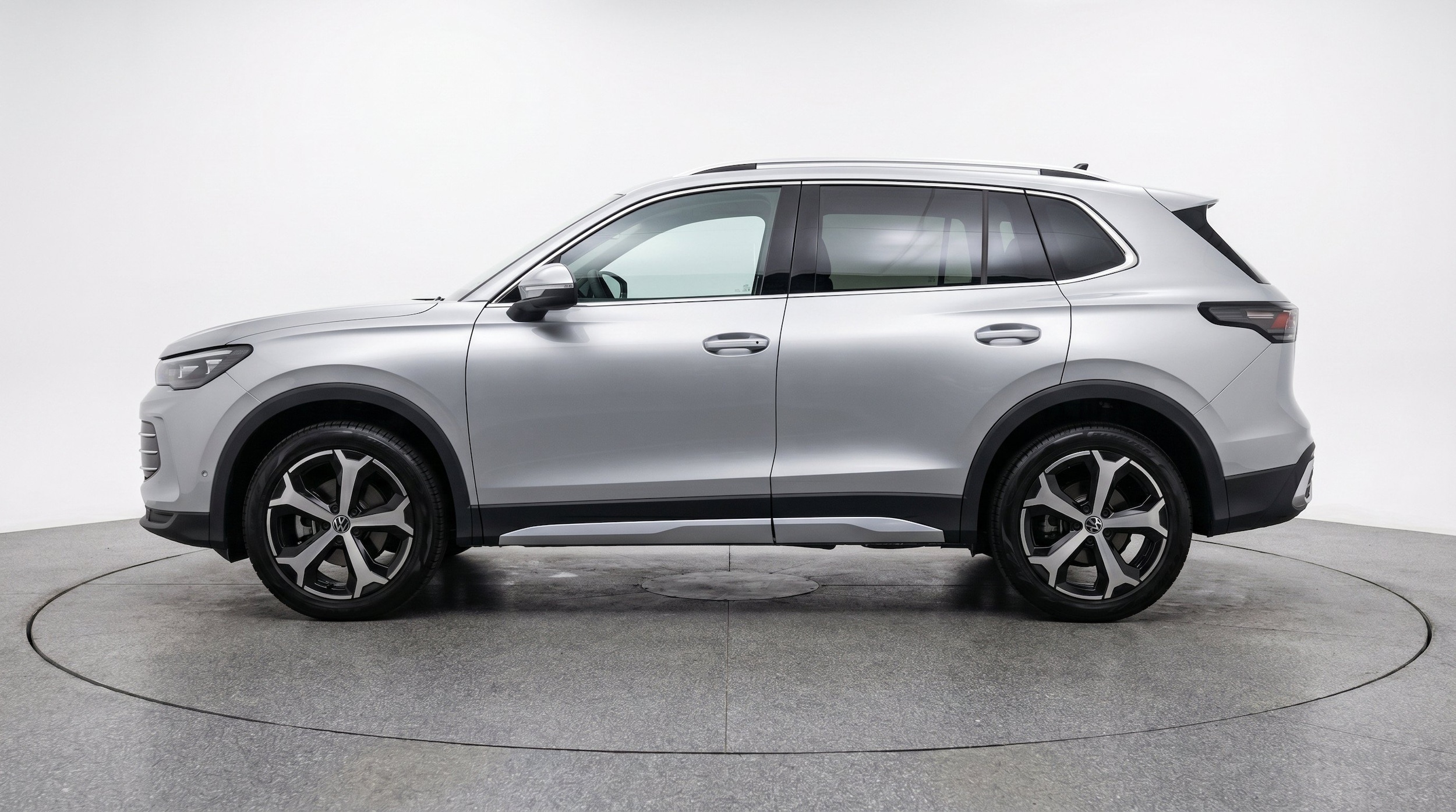 Thumbnail: 2026 Volkswagen Tiguan - 5