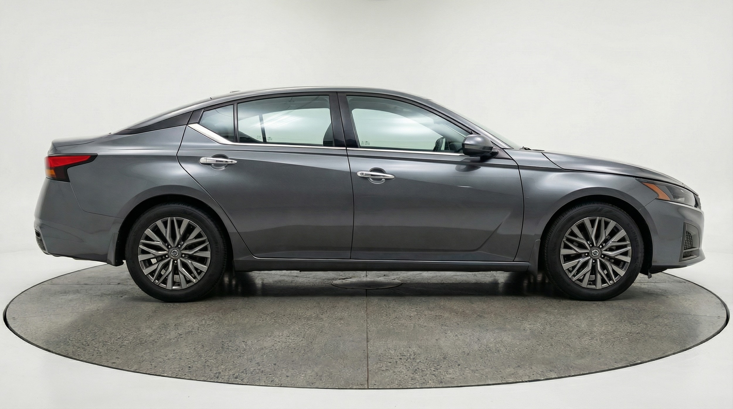 Thumbnail: 2025 Nissan Altima - 8