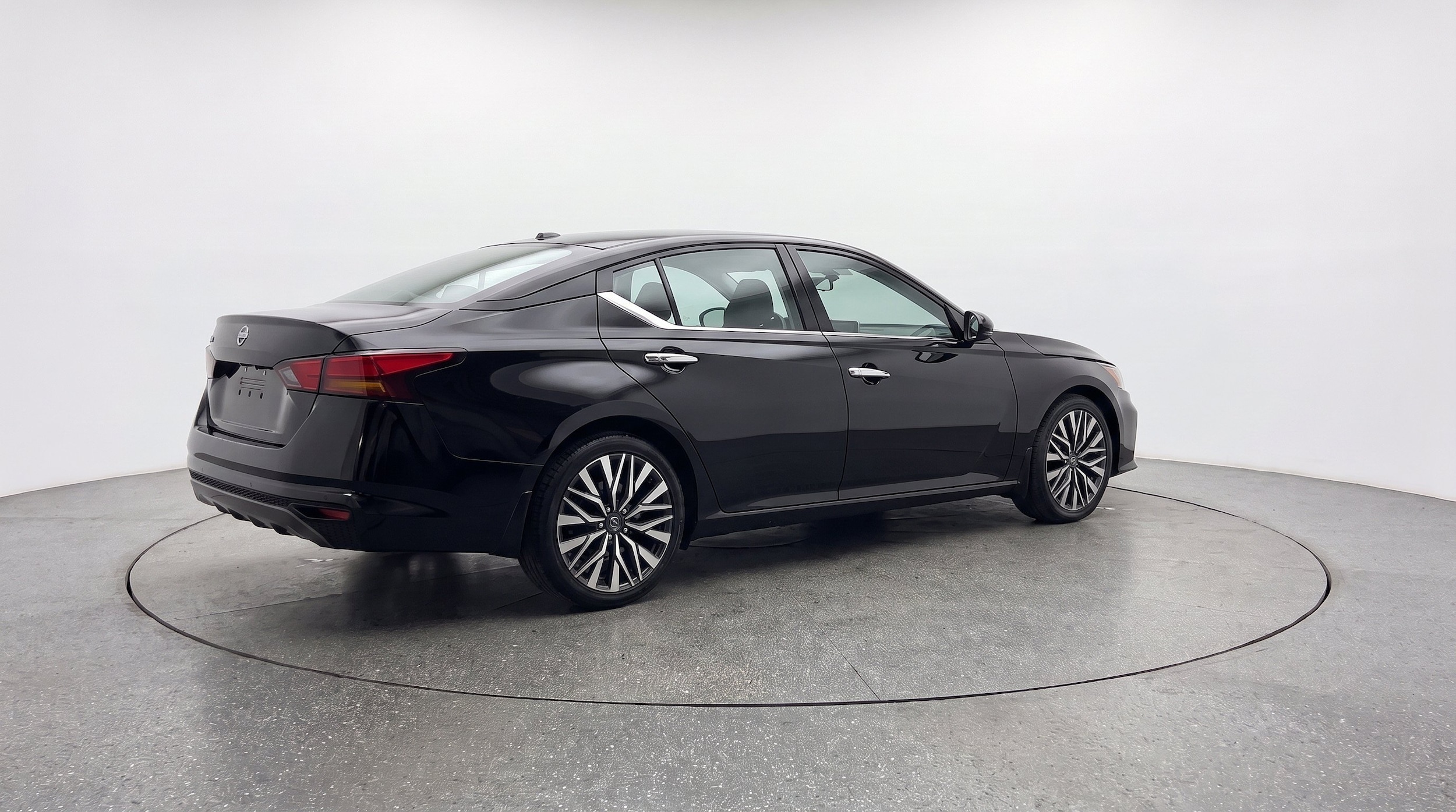 Thumbnail: 2025 Nissan Altima - 9