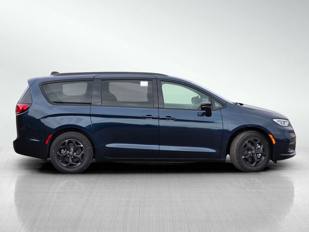 New 2025 Chrysler Pacifica Hybrid Premium S Appearance Pkg Passenger Van