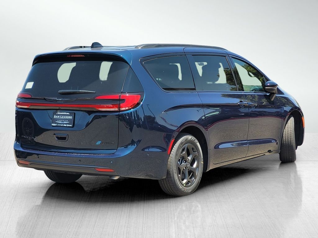 New 2025 Chrysler Pacifica Hybrid Premium S Appearance Pkg Passenger Van