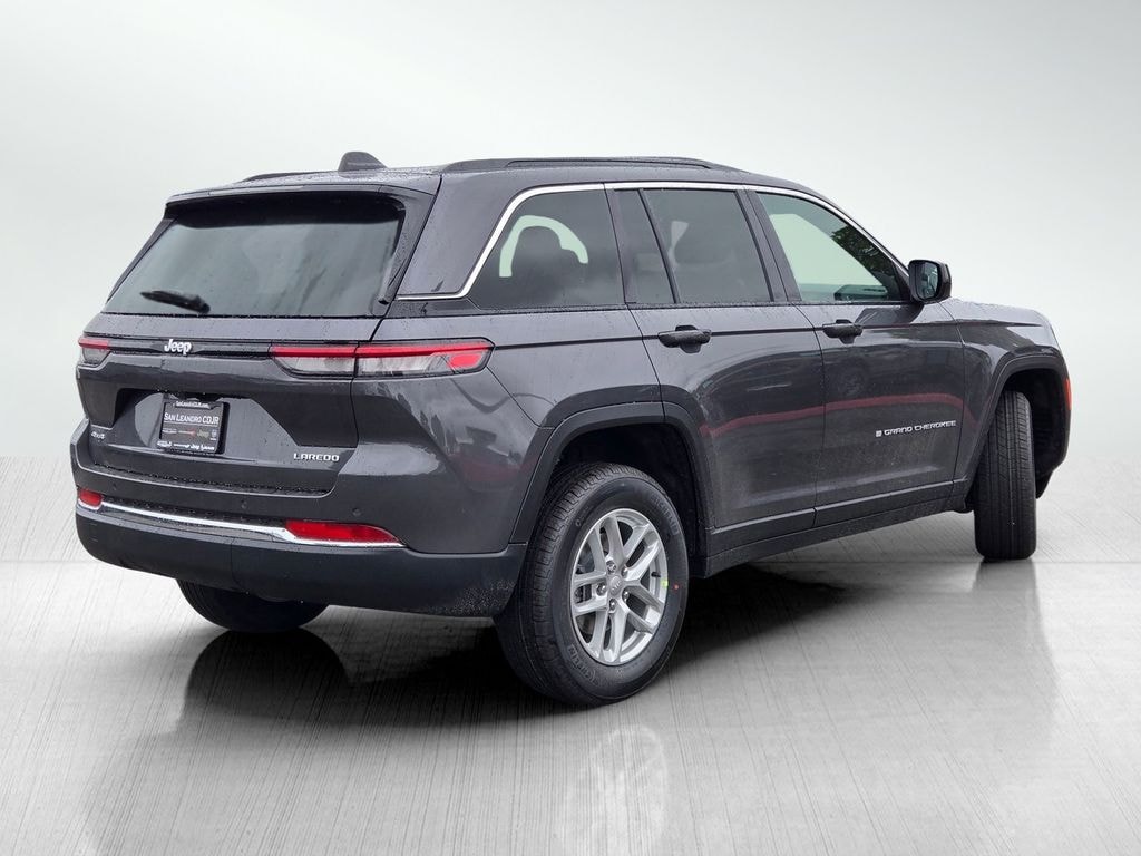 New 2026 Jeep Grand Cherokee Laredo X Sport Utility