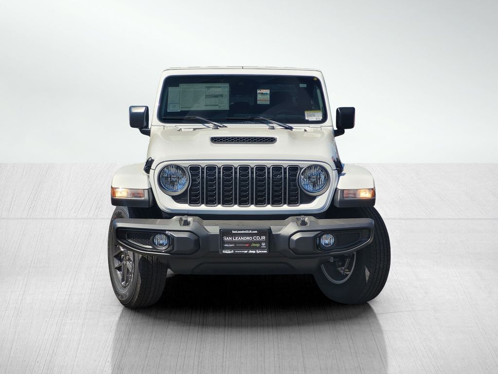 2025 Jeep Gladiator Sport S photo 2