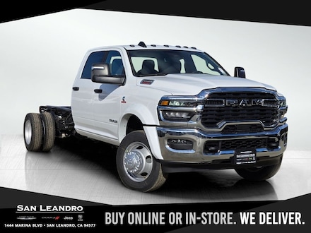 2026 Ram 5500 Chassis Big Horn Crew Cab