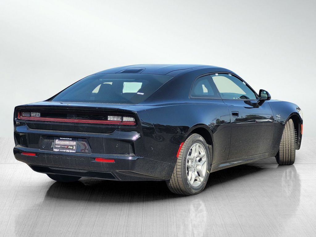 2025 Dodge Charger R/T AWD photo 4