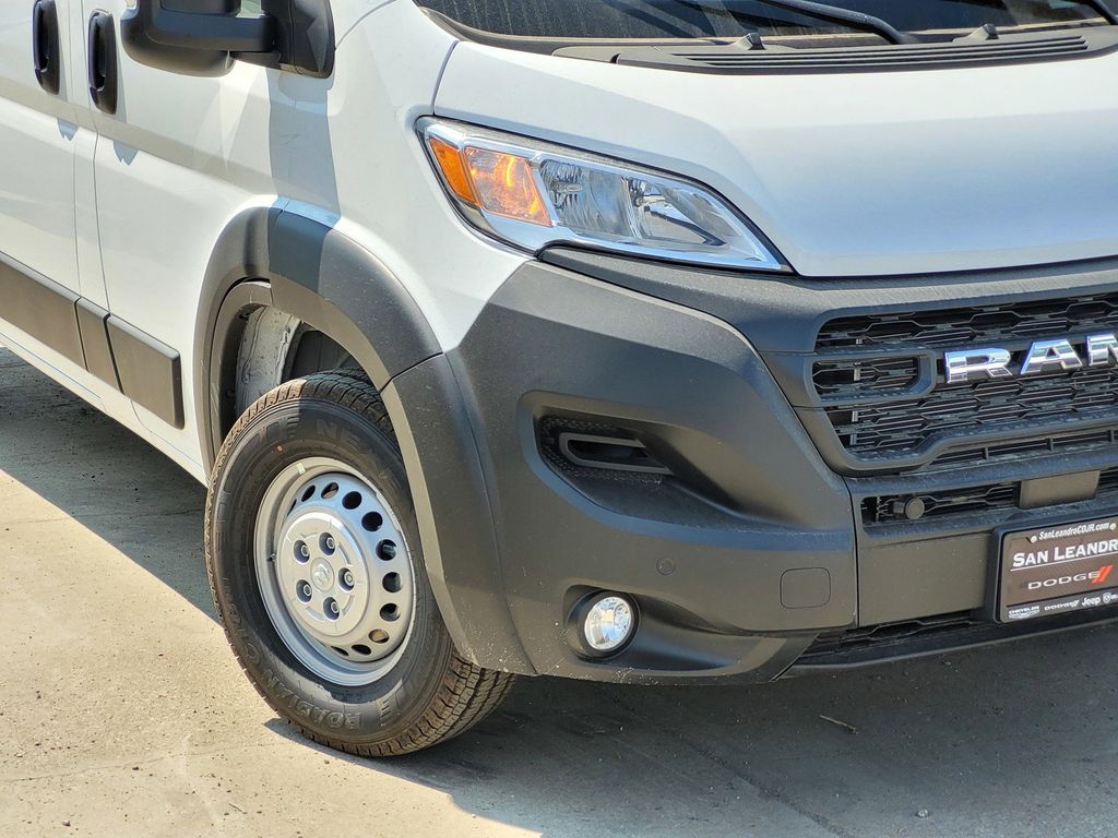 2024 Ram ProMaster 1500 Tradesman photo 2