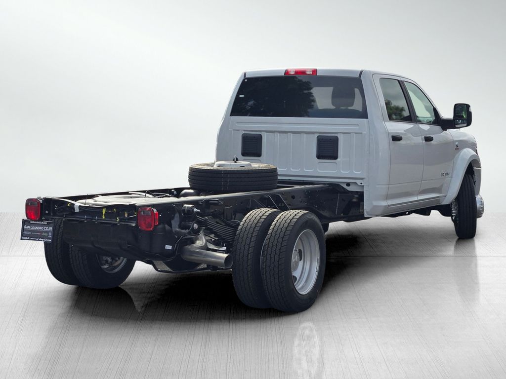 2026 Ram 5500 photo 3