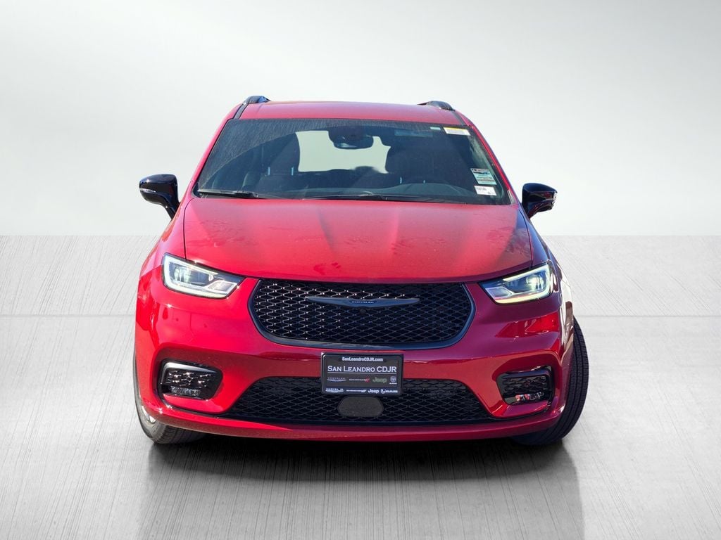 New 2026 Chrysler Pacifica Select Passenger Van