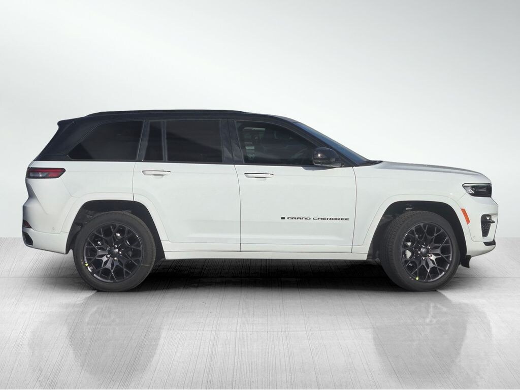 New 2025 Jeep Grand Cherokee Summit Reserve Sport Utility