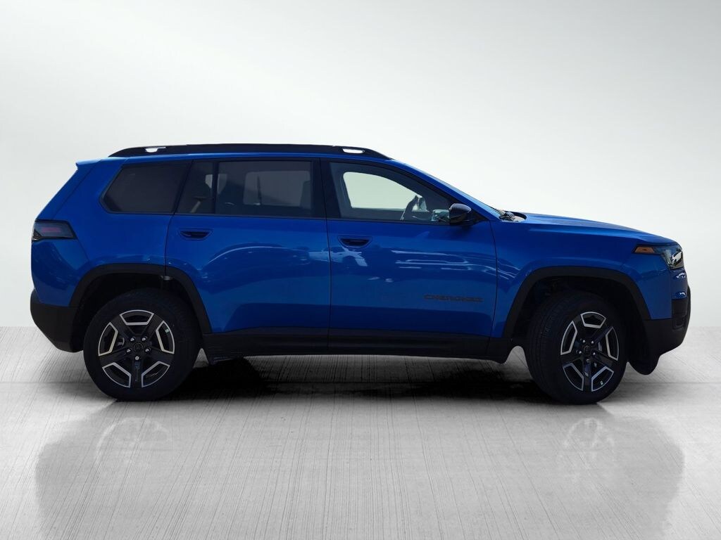 New 2026 Jeep Cherokee Laredo Sport Utility