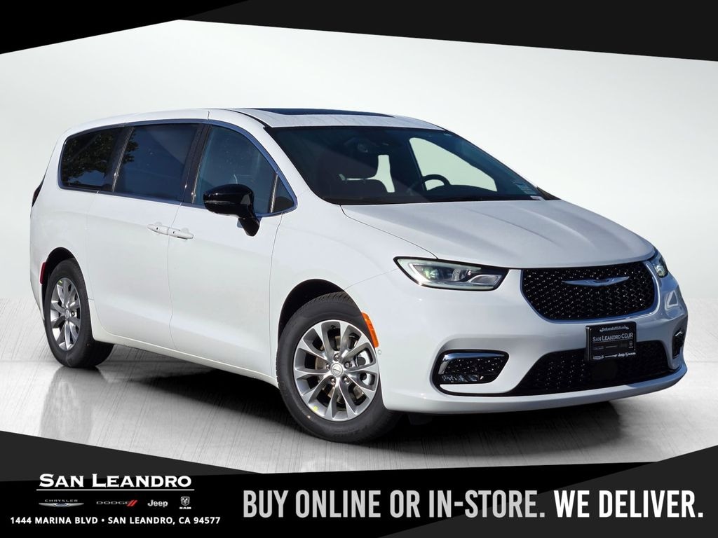 New 2026 Chrysler Pacifica Limited Passenger Van