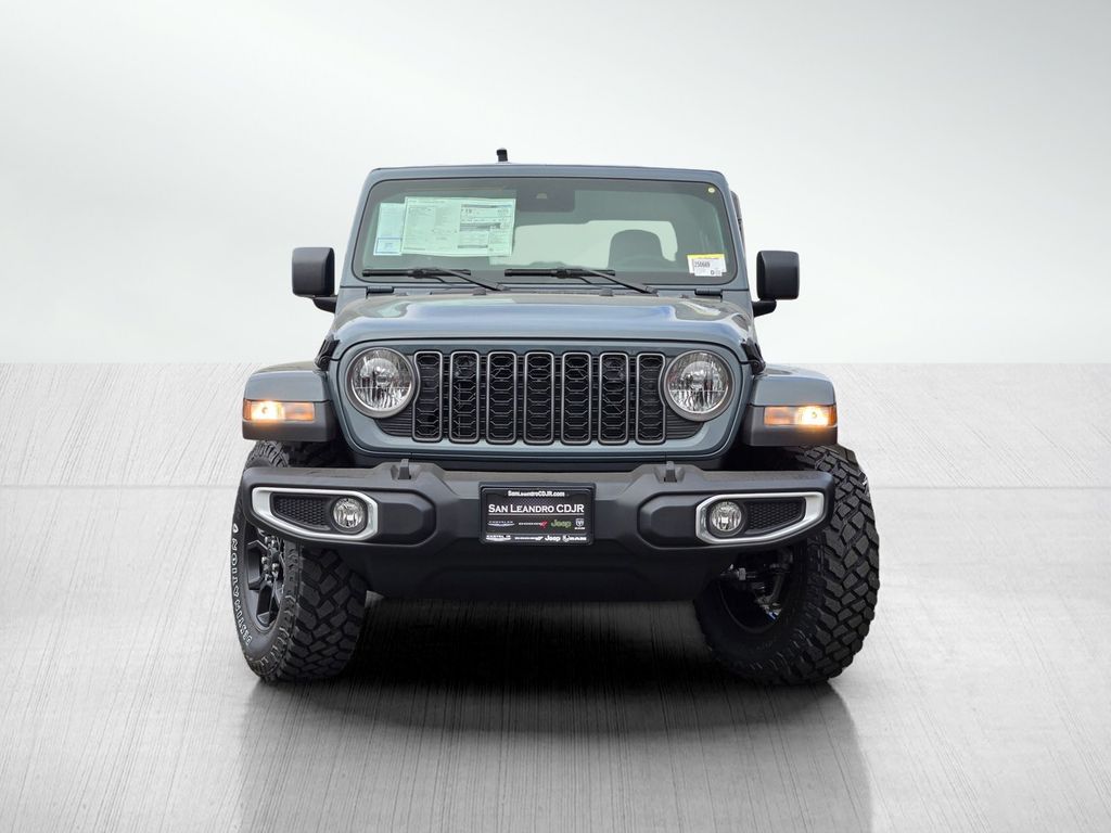 2025 Jeep Gladiator Sport photo 2