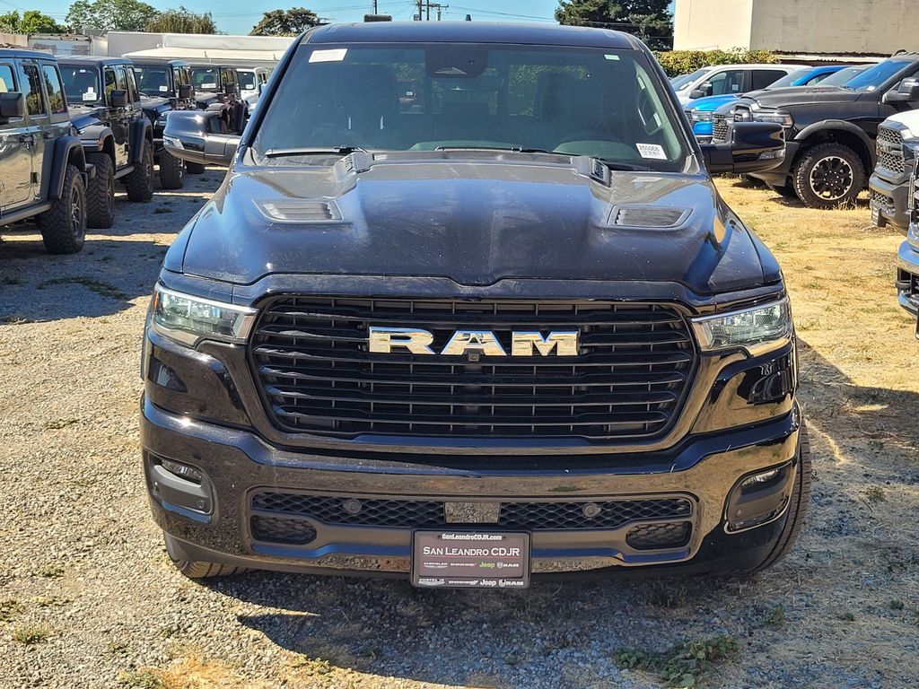 2025 Ram 1500 Laramie photo 3