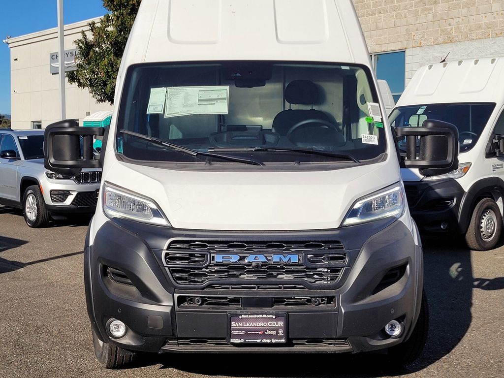 2024 Ram 3500 photo 3