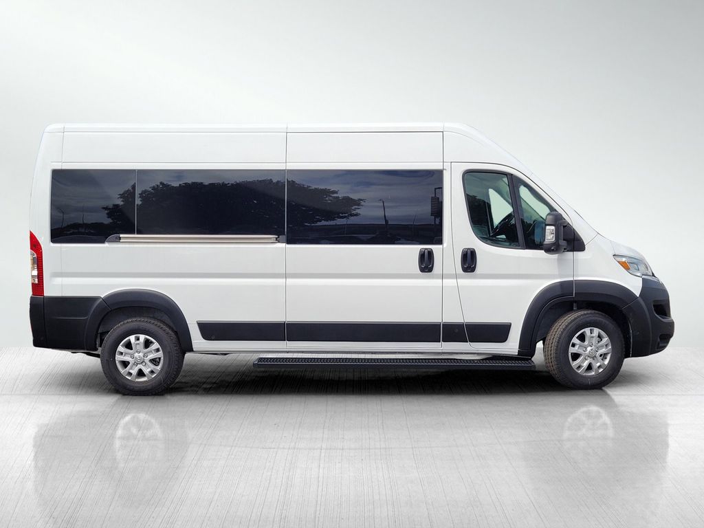 2024 Ram ProMaster 2500 Window Van photo 3