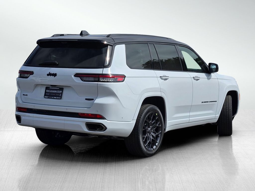 2025 Jeep Grand Cherokee L Summit Reserve photo 3