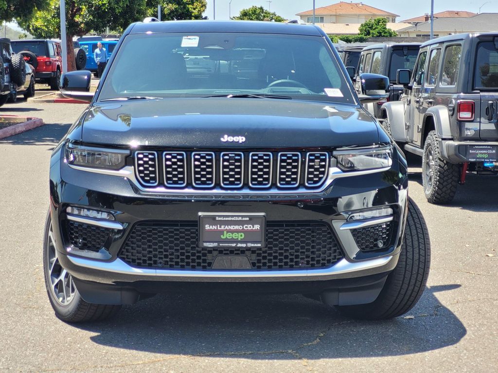 2023 Jeep Grand Cherokee Summit Reserve photo 2