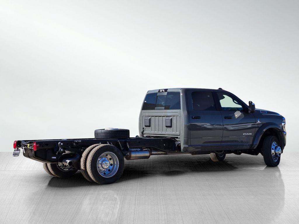 2026 Ram 5500 photo 4
