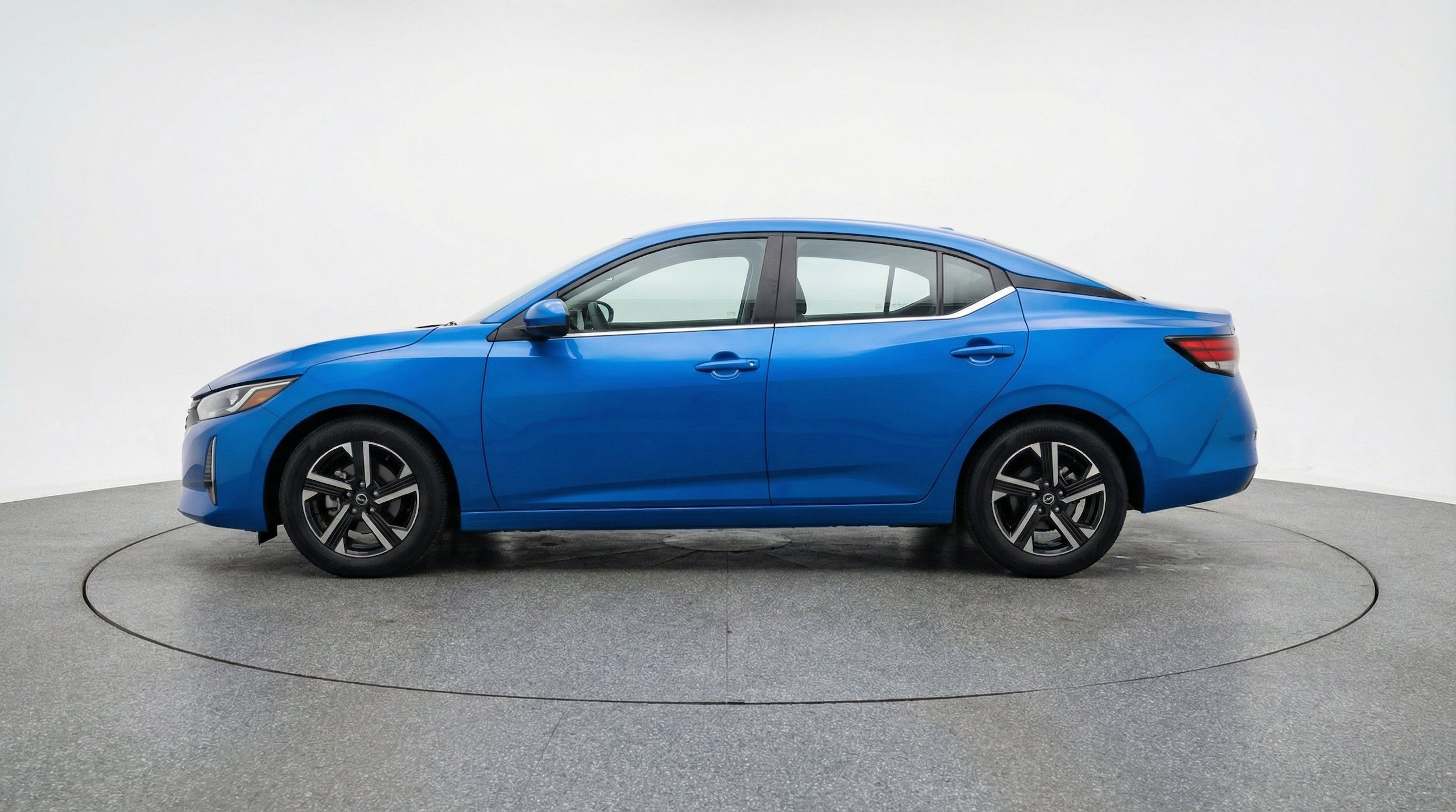 Thumbnail: 2025 Nissan Sentra - 5