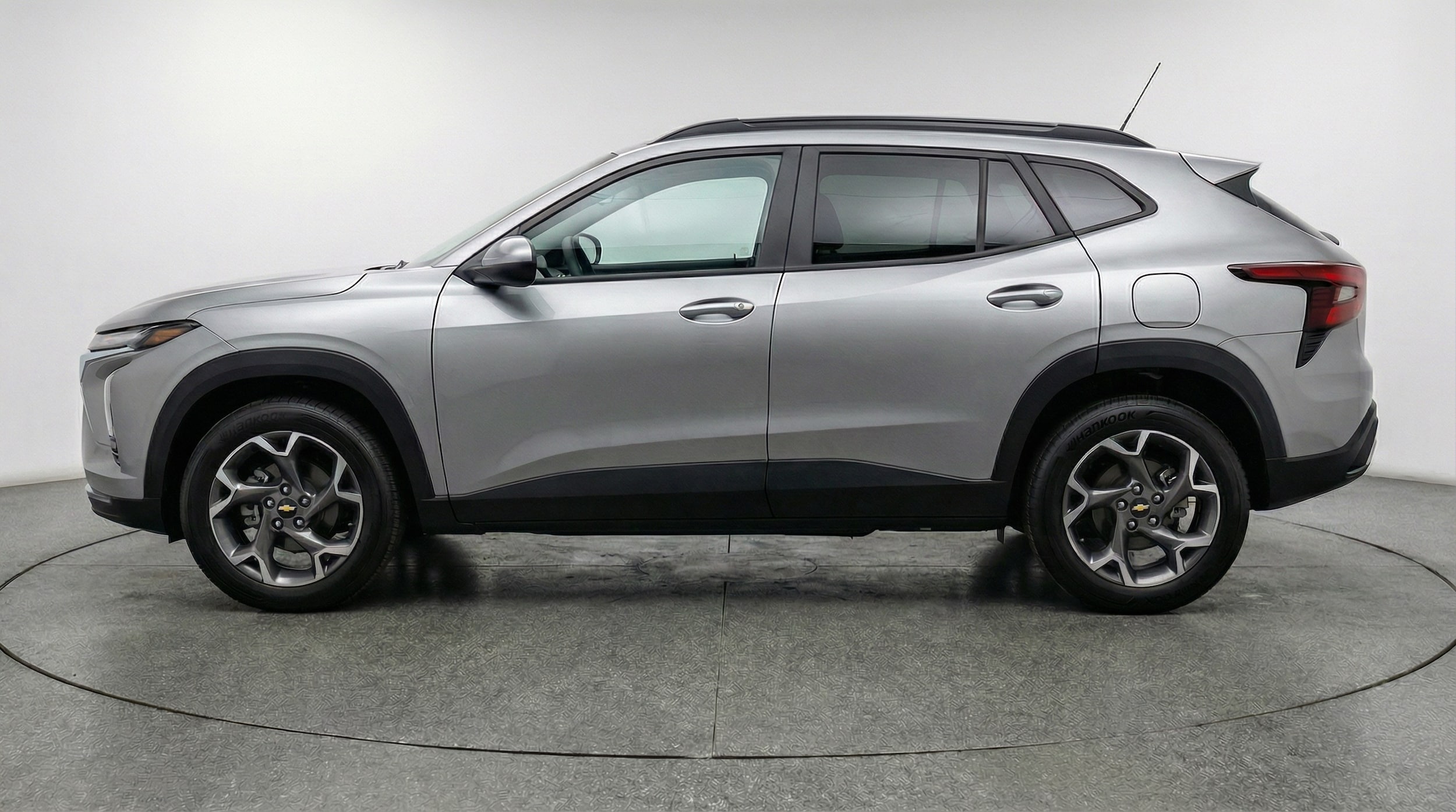 Thumbnail: 2025 Chevrolet Trax - 4