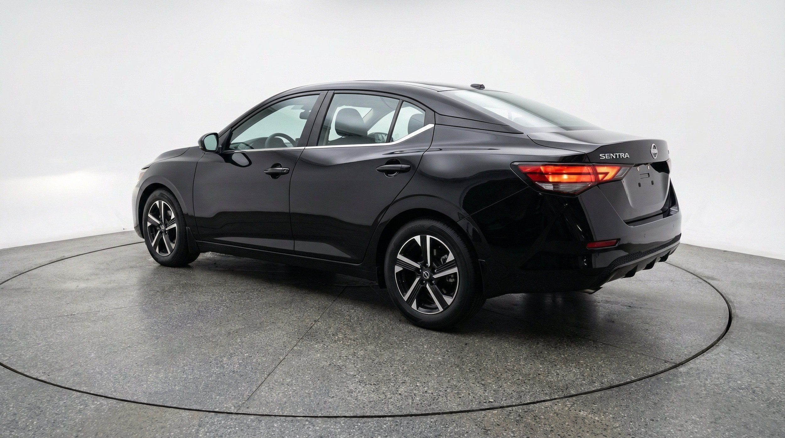 Thumbnail: 2025 Nissan Sentra - 6