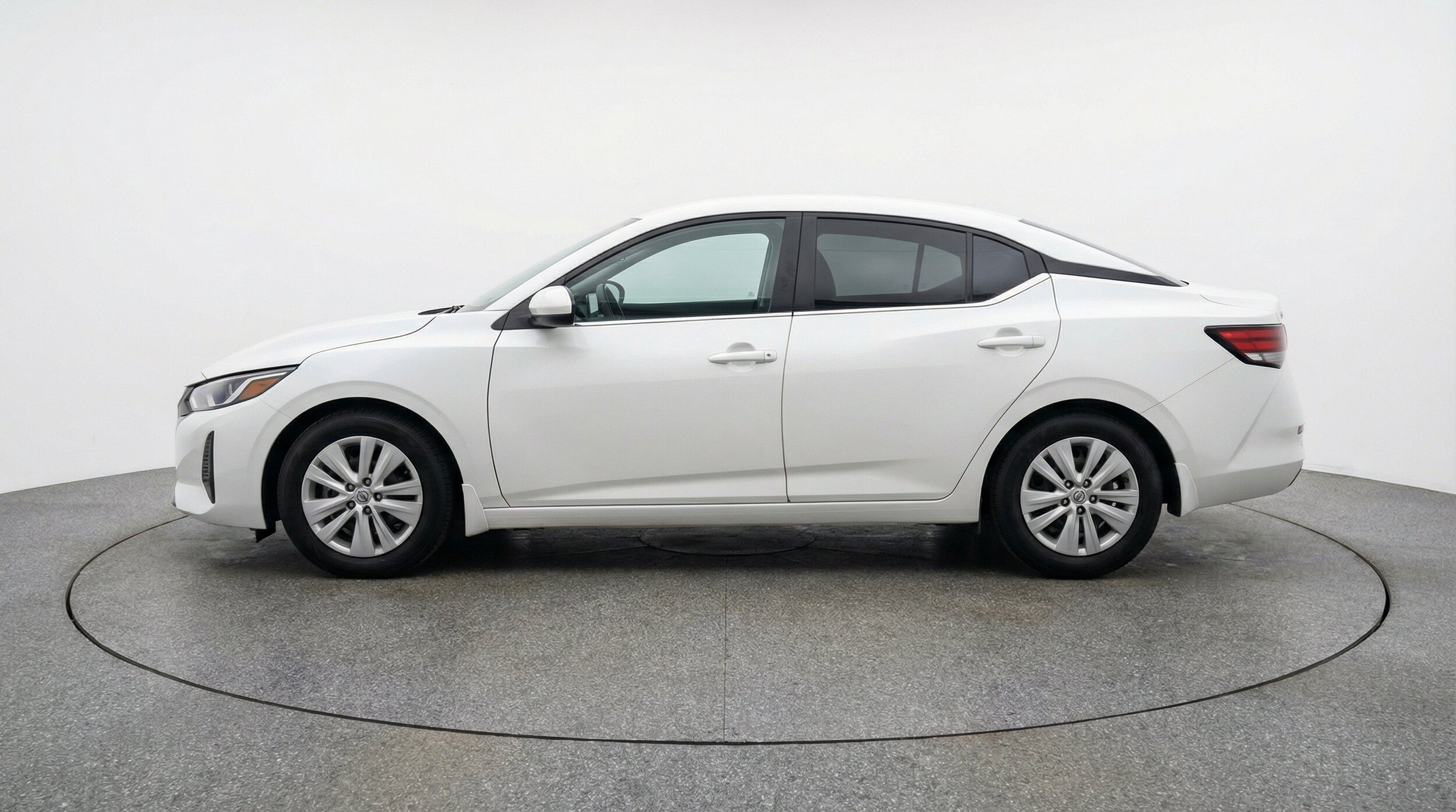 Thumbnail: 2025 Nissan Sentra - 5
