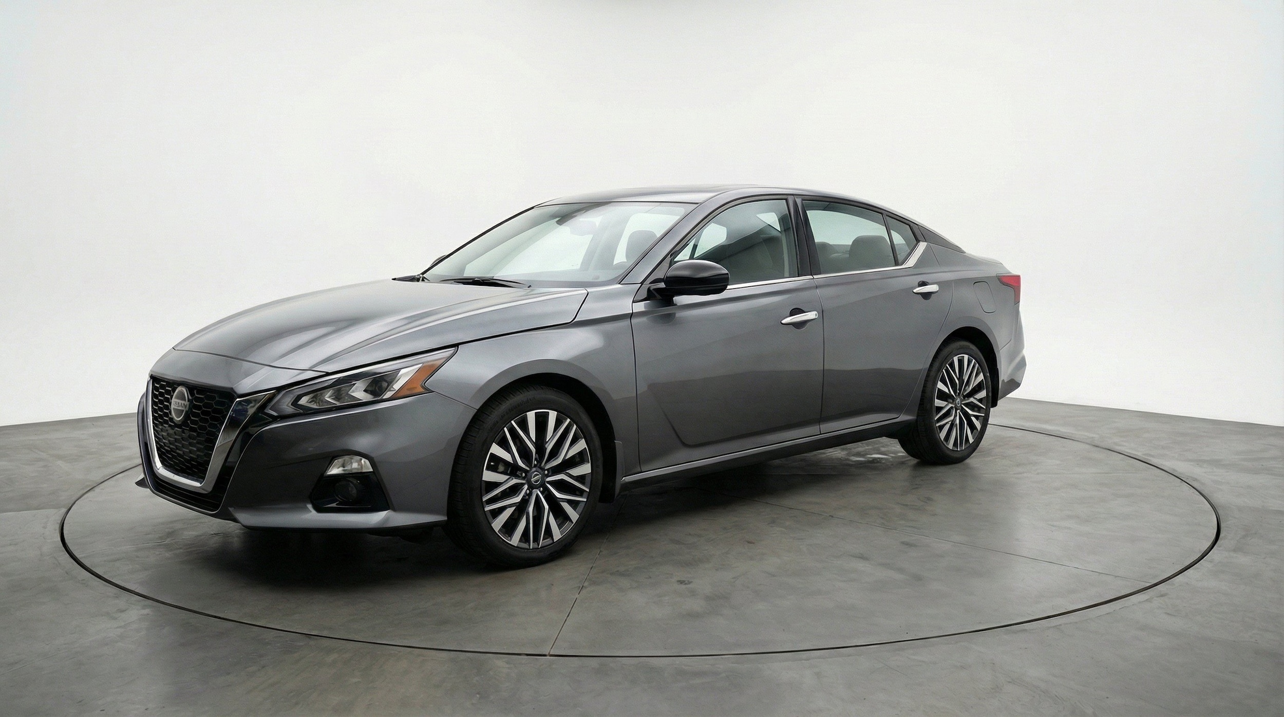 Thumbnail: 2025 Nissan Altima - 3