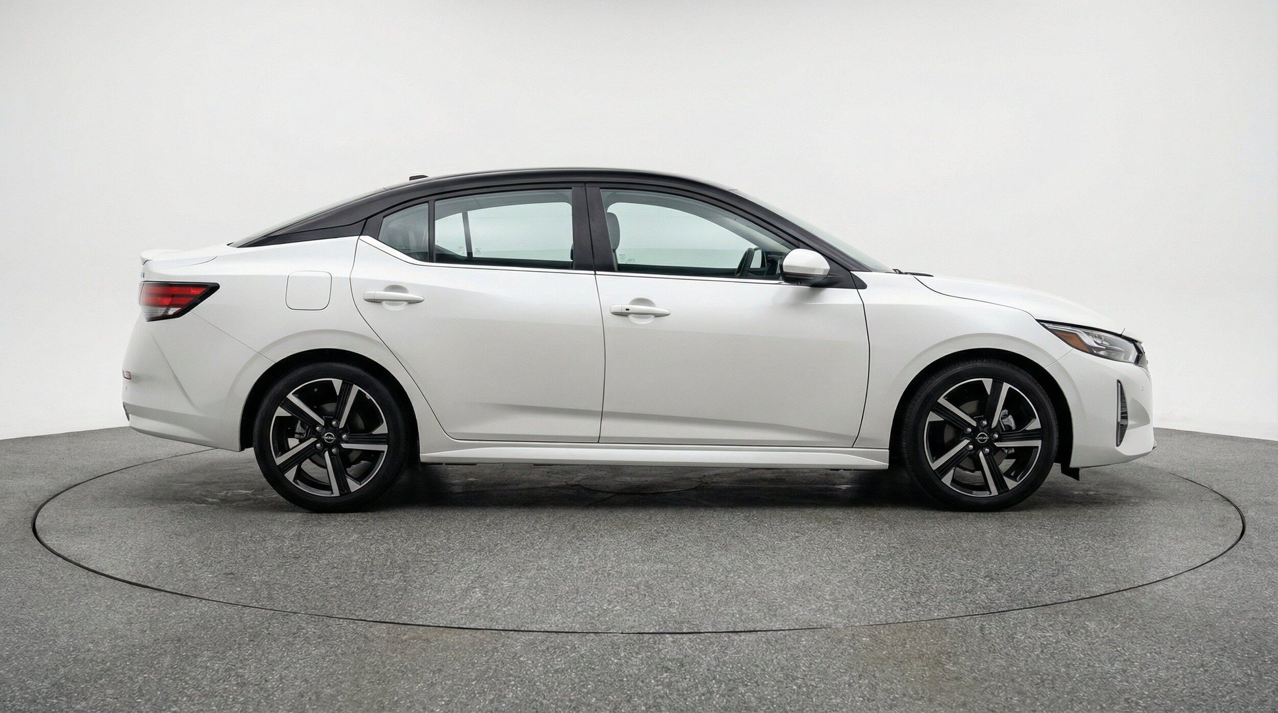 Thumbnail: 2025 Nissan Sentra - 11