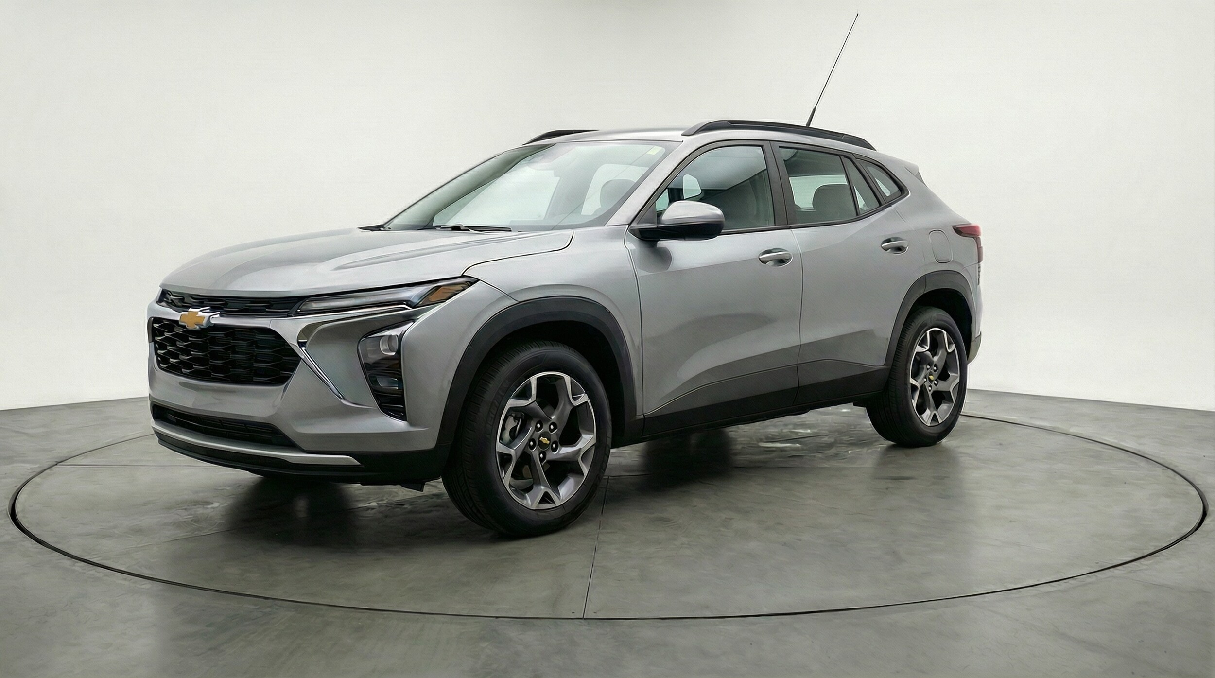 Thumbnail: 2025 Chevrolet Trax - 3