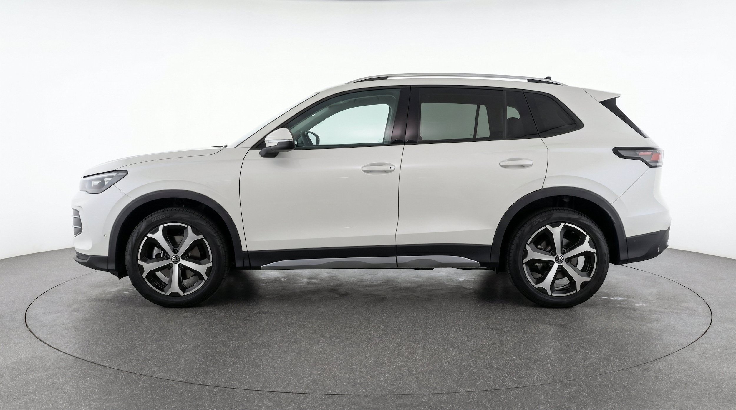 Thumbnail: 2026 Volkswagen Tiguan - 5
