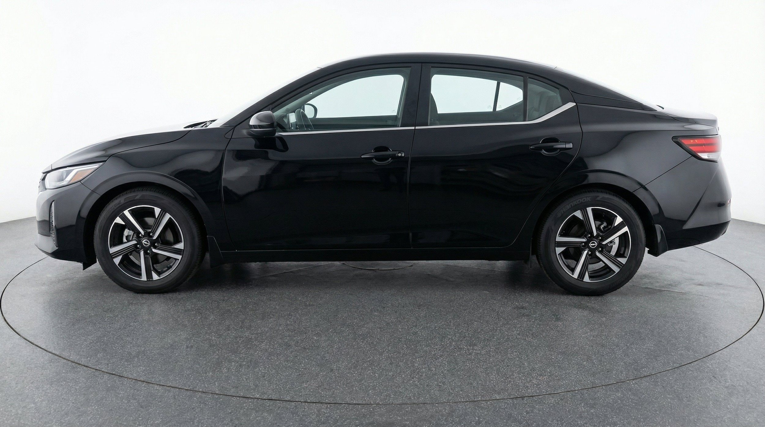 Thumbnail: 2025 Nissan Sentra - 5