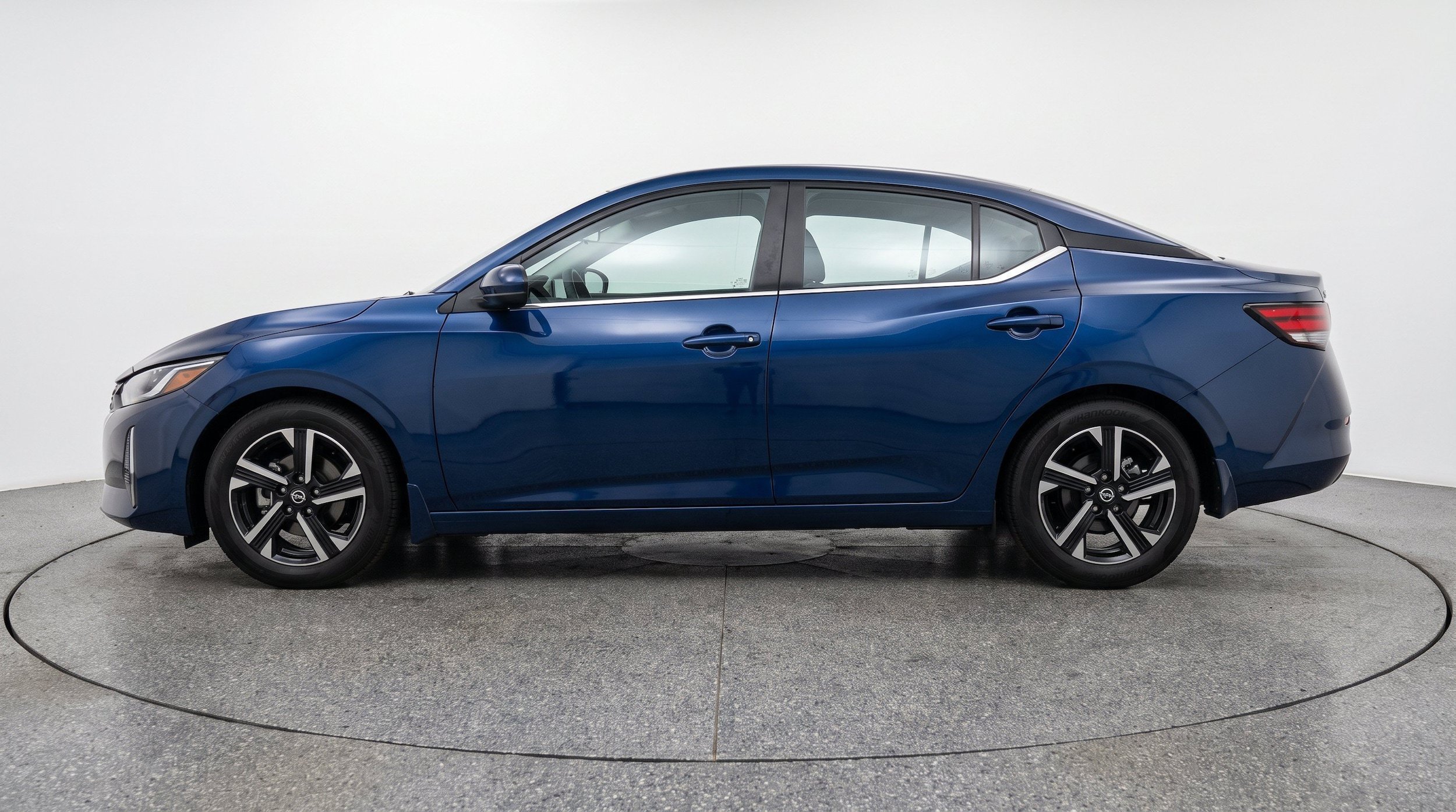 Thumbnail: 2025 Nissan Sentra - 5