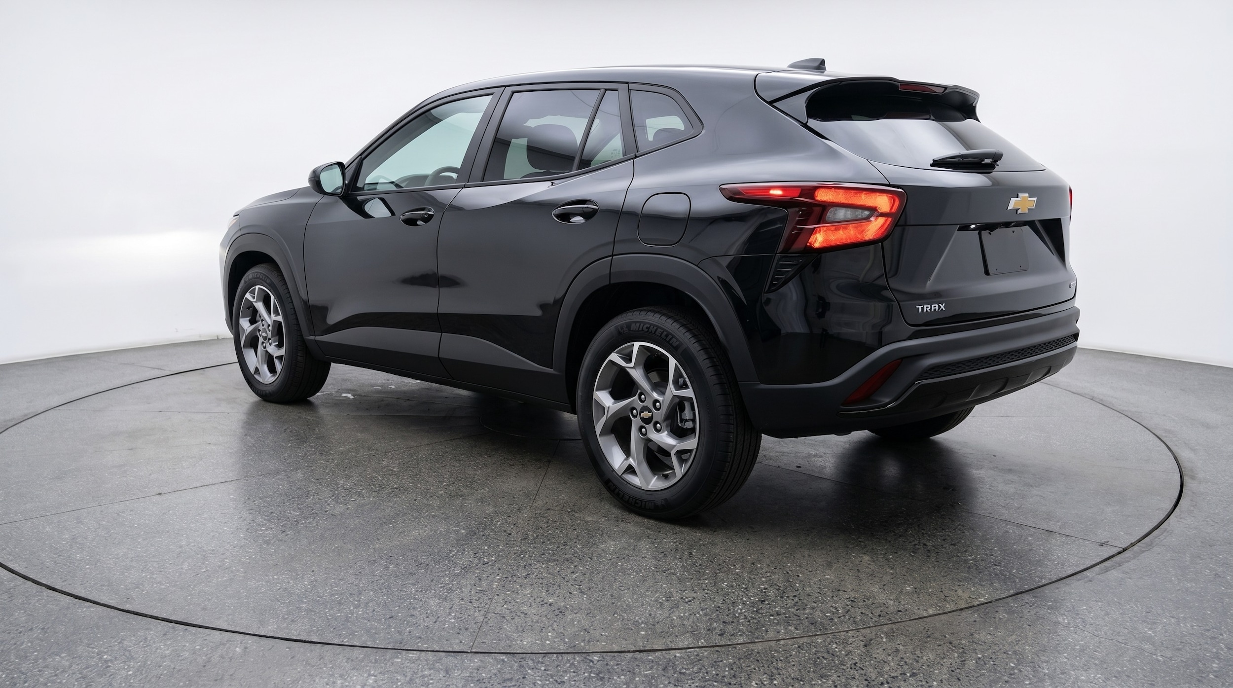 Thumbnail: 2025 Chevrolet Trax - 5